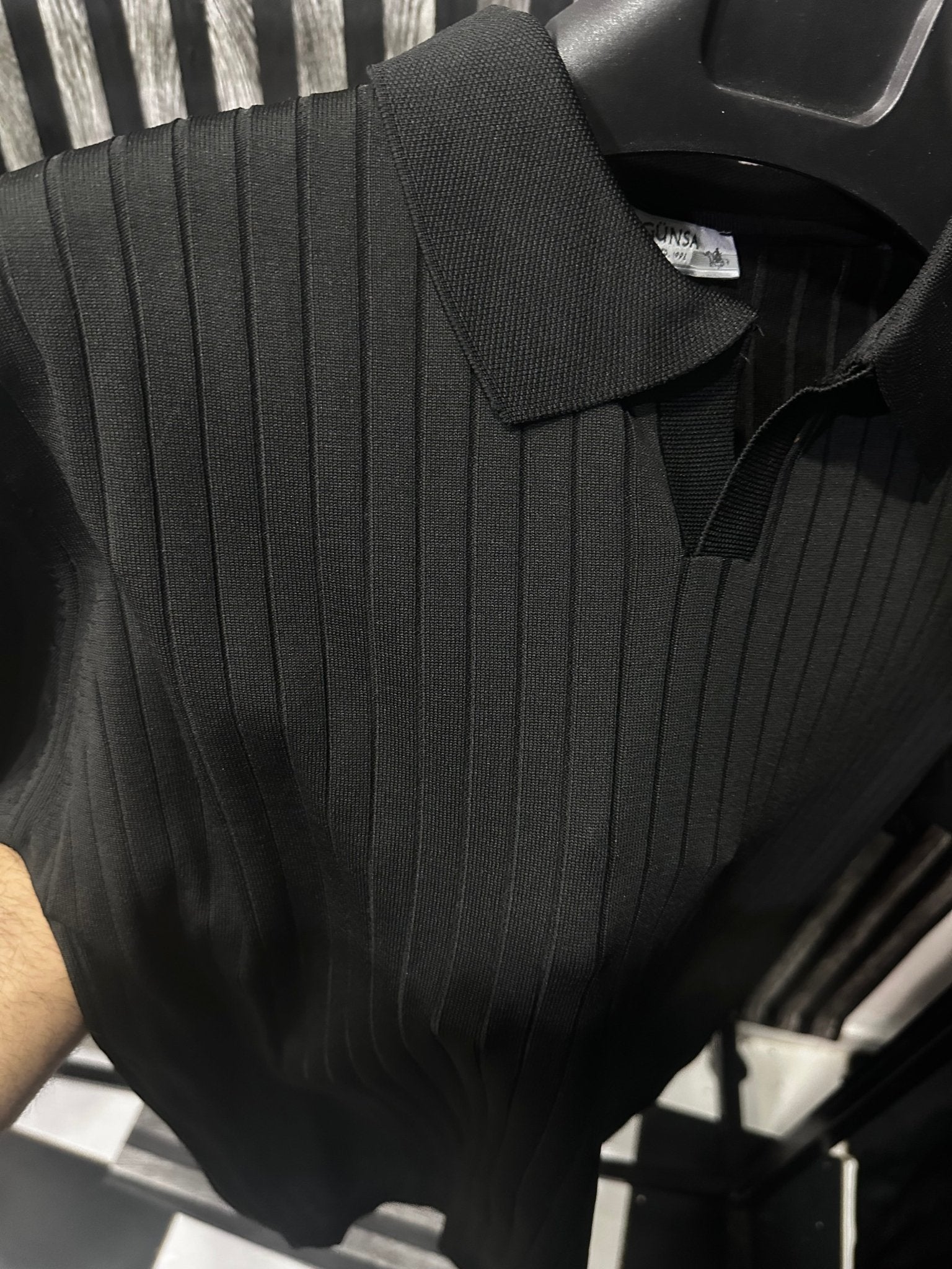 Siyah Polo Yaka Şeritli - QUUL TR